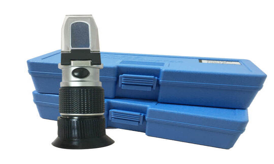 What type of material is the body of a digital refractometer india made from?
