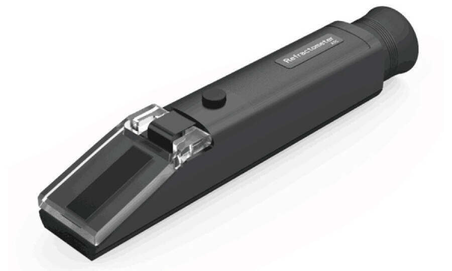 How does a digital refractometer philippines compare to a traditional analog refractometer?